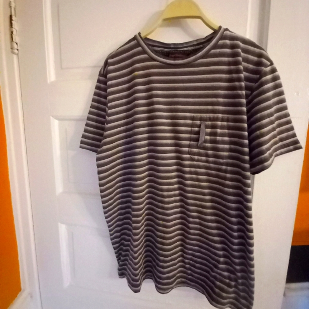 Royal Testimony Tee size XL